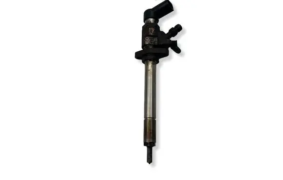 Volvo V50 Fuel injector 9657144580