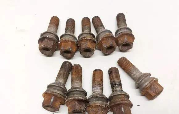 Porsche Cayenne (9PA) Nuts/bolts 