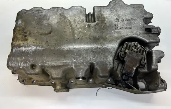 Volkswagen Golf V Oil sump 06F103603