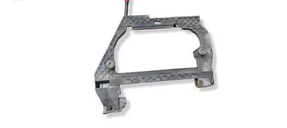 BMW 5 E39 Rear door exterior handle/bracket 51228236645
