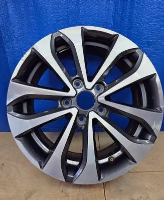R16 alloy rim