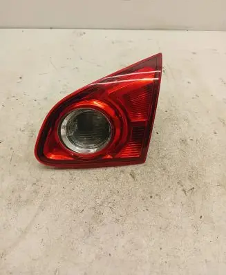 Nissan Qashqai Tailgate rear/tail lights
