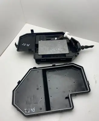 Audi A4 S4 B7 8E 8H Bluetooth control unit module 8P0862335C