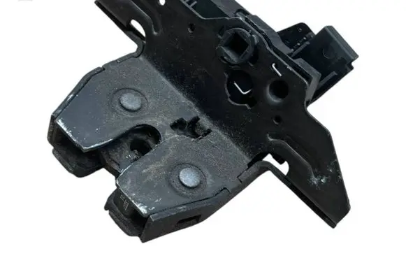 Opel Zafira C Tailgate/trunk/boot lock/catch/latch 13587646