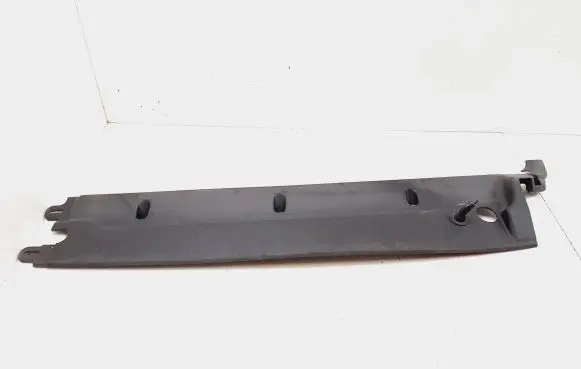 Iveco Daily 35 - 40.10 Wiper trim 3800488
