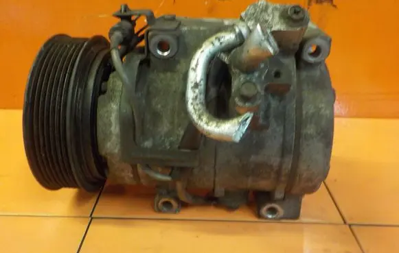 Mitsubishi Pajero Air conditioning (A/C) compressor (pump) 447220