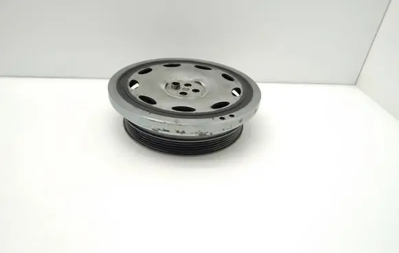 Mercedes-Benz E W213 Crankshaft pulley A6540300003 250516
