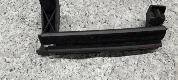 Ford Focus Door glass rail 