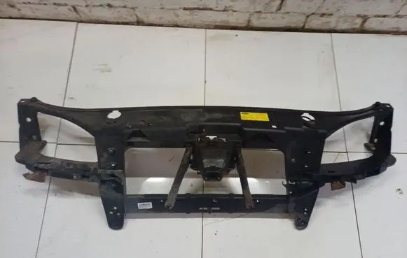Ford Mondeo Mk III Radiator support slam panel 1STX8242