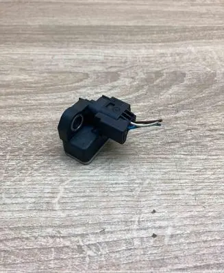 Peugeot 508 Airbag deployment crash/impact sensor 17110226 333001