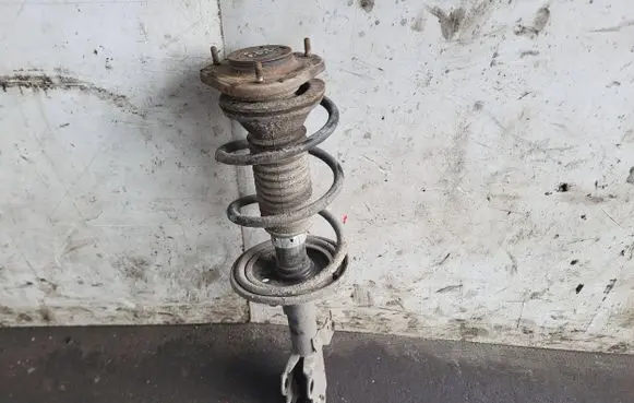 Toyota Prius (NHW20) Front shock absorber with coil spring