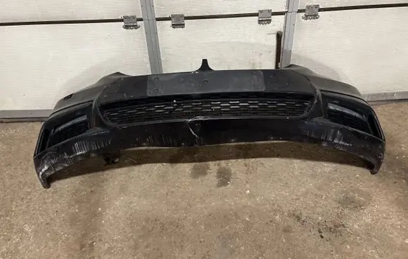 BMW 5 G30 G31 Front bumper 15067010