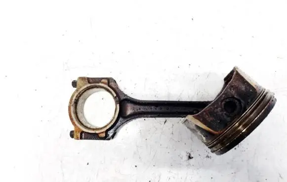 Ford Fusion Piston with connecting rod