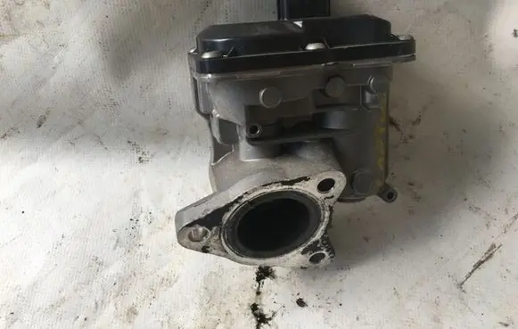 Renault Captur Throttle valve 147104647R