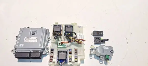 Volvo V60 Fuse module 31384933 31355882 AH4N15607AE