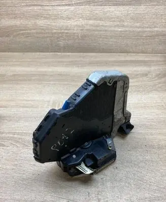Toyota Corolla E120 E130 Rear door lock 4B1808