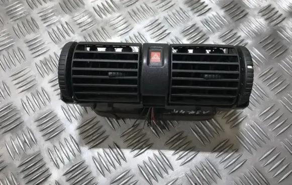 Opel Astra G Dash center air vent grill 90560344