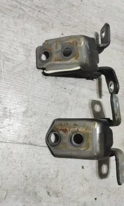 Mazda 3 III Front door hinge set 