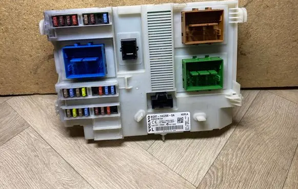Volvo V60 Fuse module BG9T14C256GA 31314116