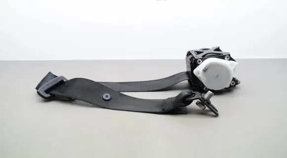 Audi Q3 8U Rear seatbelt 8U0857805B