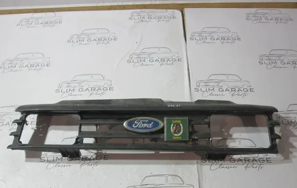 Ford Escort Front grill 12509400