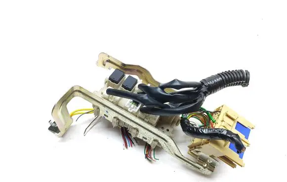 Nissan Navara D23 Fuse module