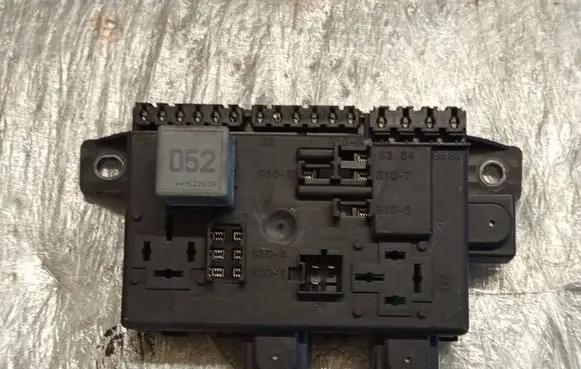 Mercedes-Benz V Class W447 Fuse box set A4479060400 432129035445