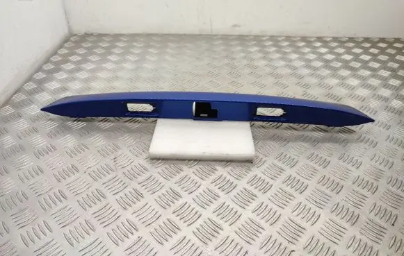Ford Ecosport Trunk door license plate light bar 