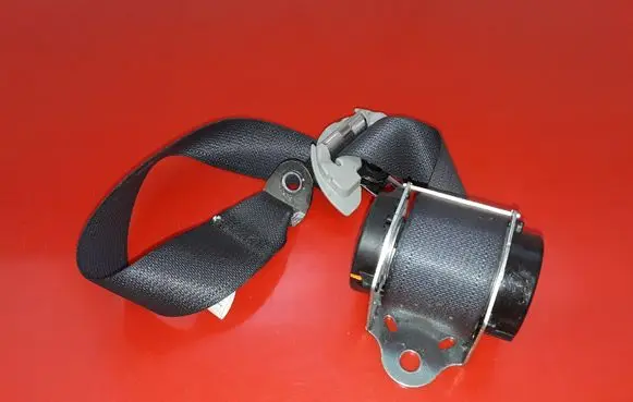 Citroen C-Crosser Rear seatbelt 6092102