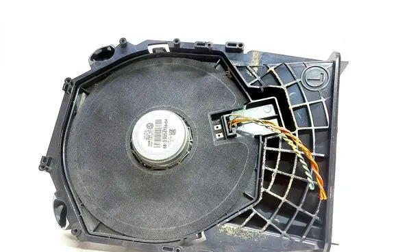 BMW X1 E84 Front door speaker 9204785
