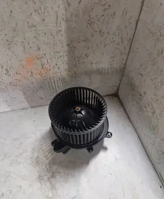 Ford Mustang VI Heater fan/blower FR3B19846AD