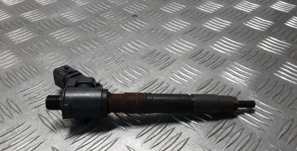 Volvo V40 Fuel injector VEA132370010CAA