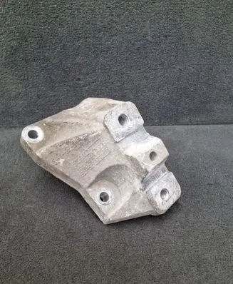 Audi A3 S3 8L Gearbox mounting bracket 1J0199117Q 1J0199117L