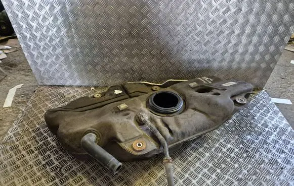 Toyota Auris E180 Fuel tank 7710002B22