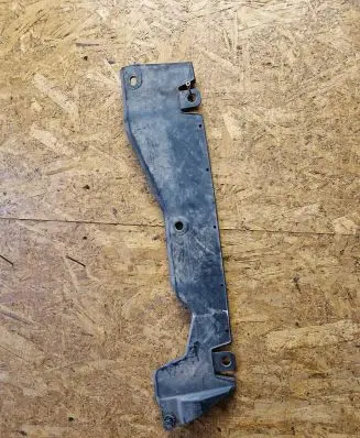 Toyota Yaris Rear bumper underbody cover/under tray 583980D010
