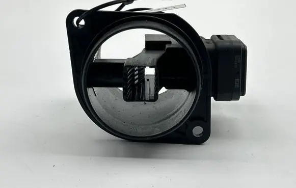 Skoda Octavia Mk2 (1Z) Mass air flow meter 5WK97023 03L906461 024010323