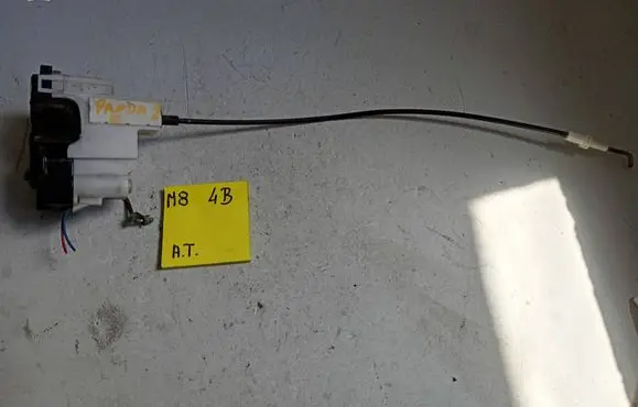 Fiat Panda II Rear door lock 265666