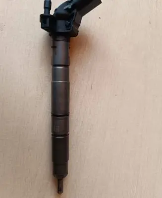 Audi A6 S6 C6 4F Fuel injector 059130277AJ 04451150541151