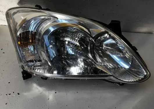 Toyota Corolla E120 E130 Headlight/headlamp 20B051B