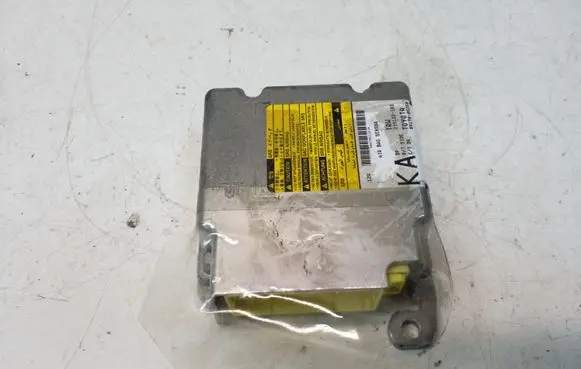 Toyota Avensis T270 Airbag control unit/module 8917005250 219122103