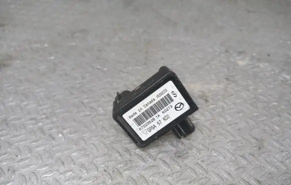Mazda CX-7 Airbag deployment crash/impact sensor GP9A57KC0