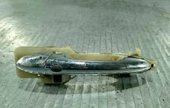 Hyundai Sonata Front door exterior handle