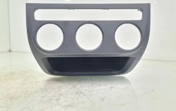 Volkswagen Tiguan Climate control/heater control trim 5M0820075 5M0819422