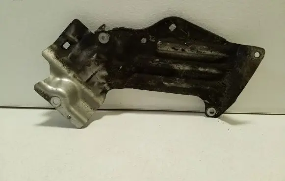 Heat shield in engine bay