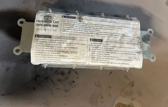 Toyota Avensis T220 Passenger airbag 7397005030 7397005040