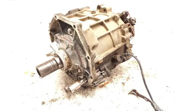 Toyota Hilux (AN10, AN20, AN30) Gearbox transfer box case GEARBOX330300K130