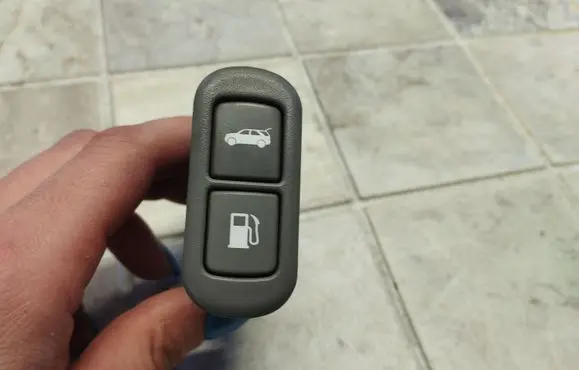 KIA Sorento Fuel tank opening switch 623W02150 935503E000 FYDD04