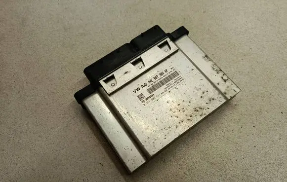 Skoda Rapid (NH) Engine control unit/module 04E907309AF 0261S09531