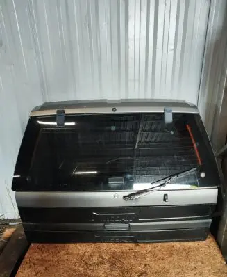 Nissan Terrano Tailgate/trunk/boot lid