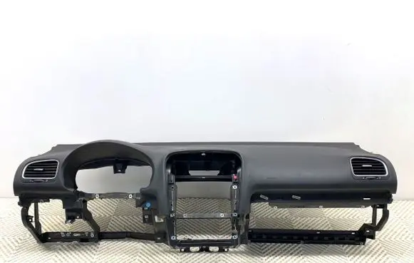 Volkswagen Golf VI Dashboard 5K1857181B